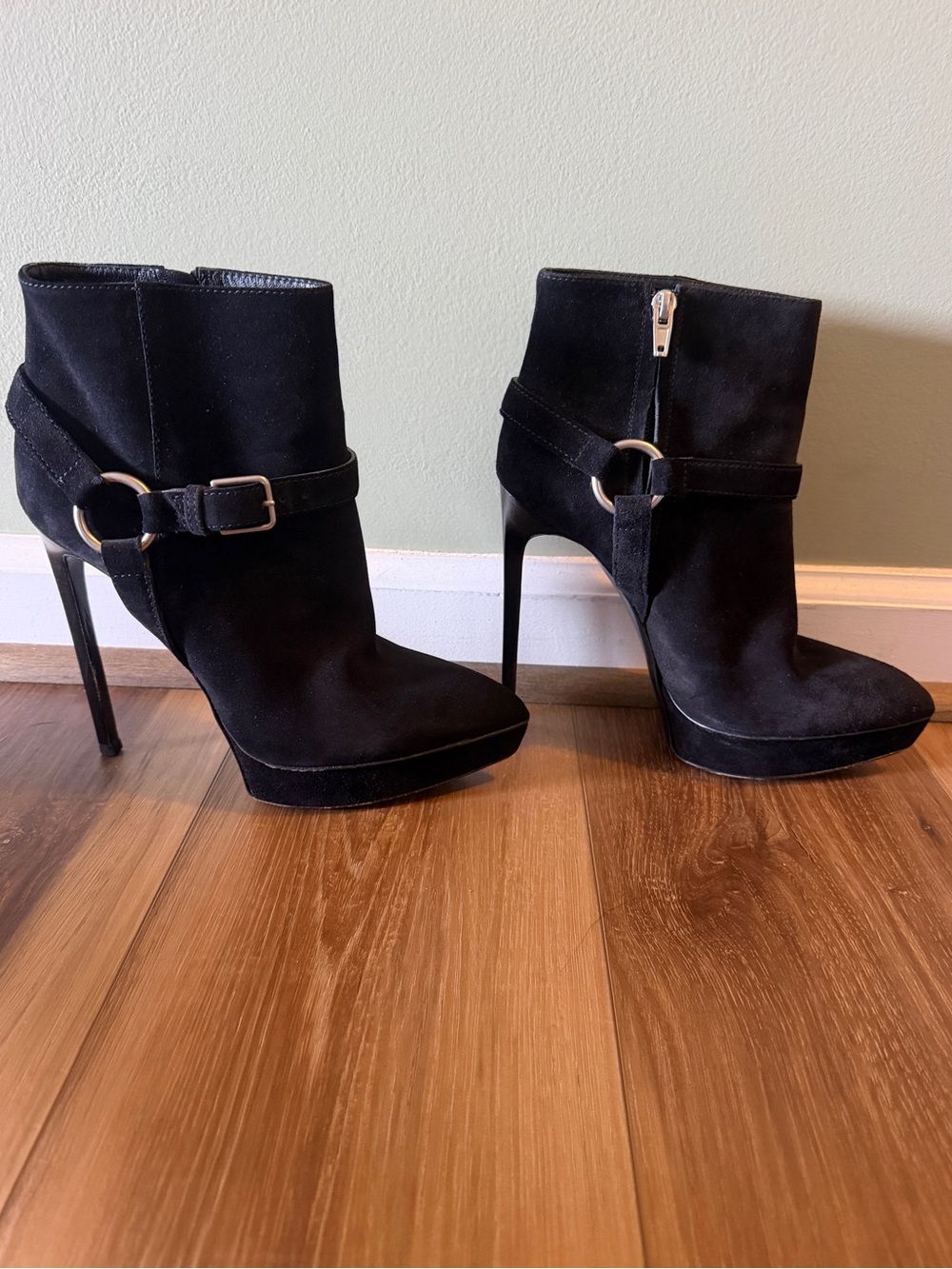 Saint Laurent Janis Harness Platform Ankle Boots in black suede. Size 39